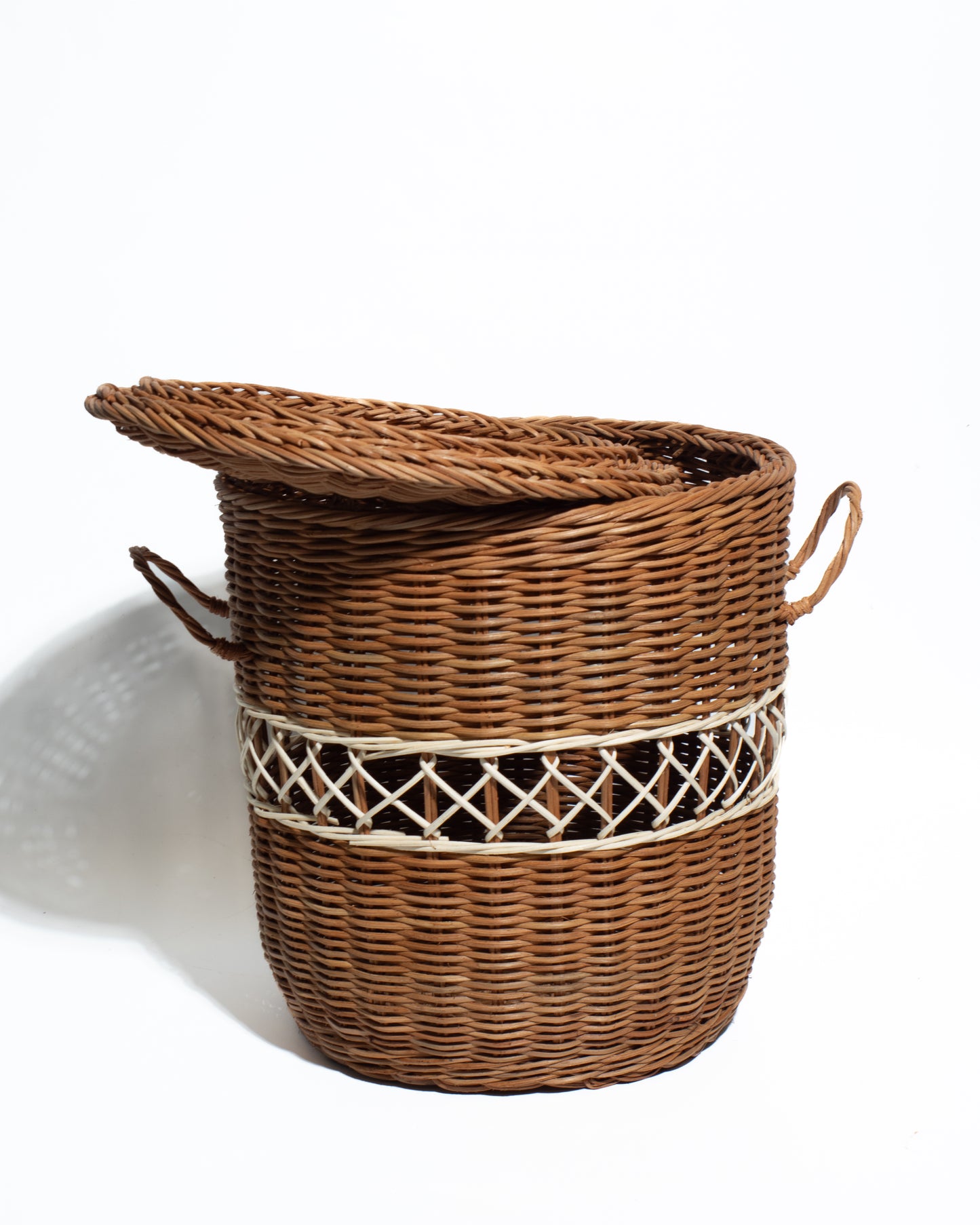 Handwoven Rattan Storage Basket with Lid – Natural Wicker Organizer with Handles