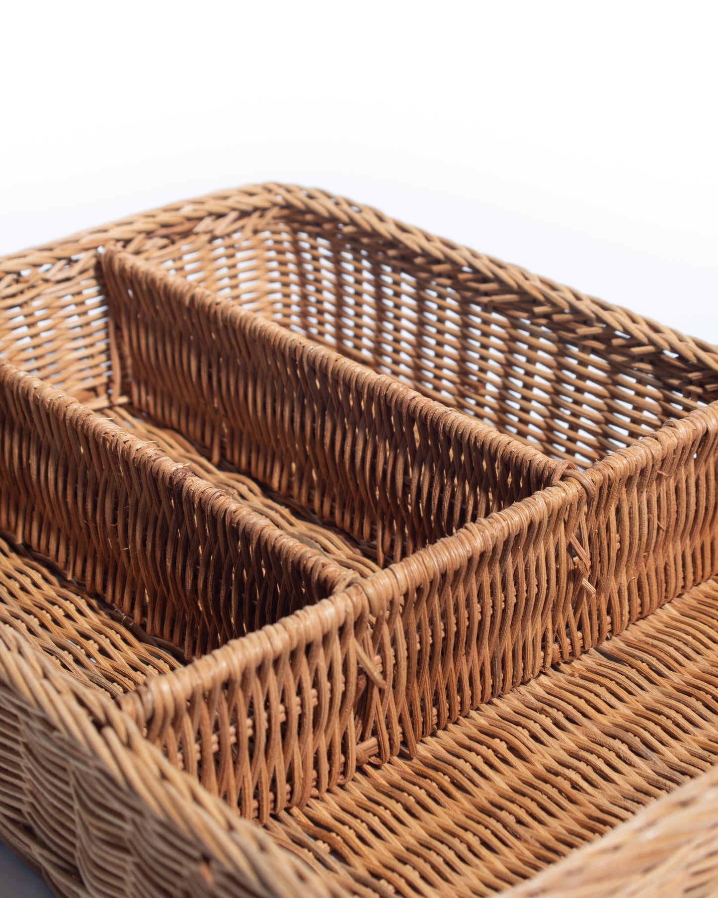Multi-Compartment Handwoven Rattan Organizer Tray – Natural Wicker Storage with Sturdy Iron Frame – Versatile Use for Home, Office, and Kitchen