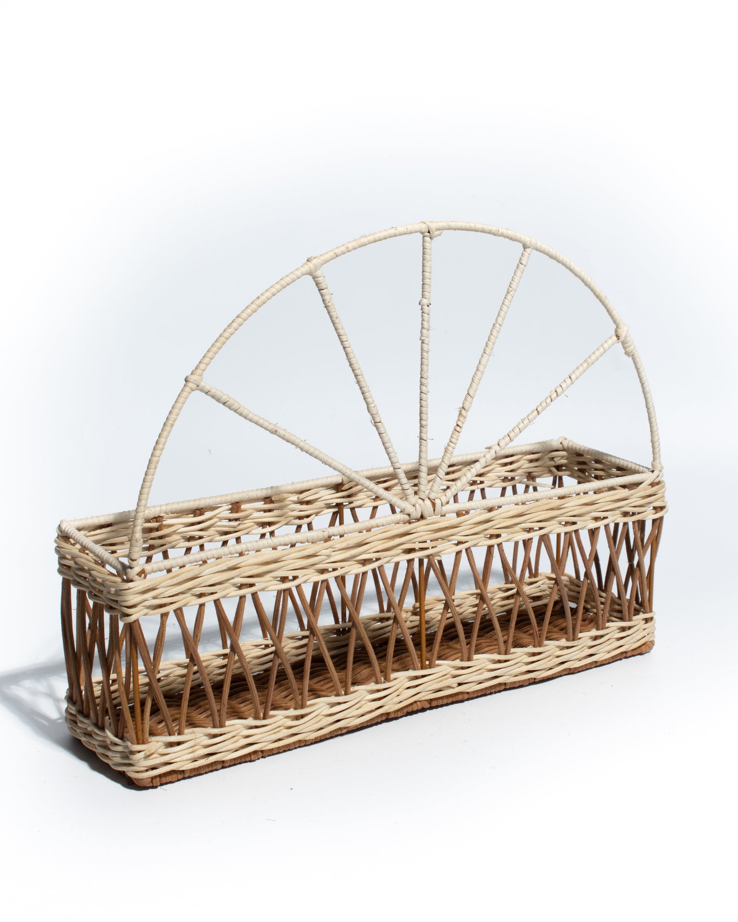 Handwoven Wall Hanging Rattan Basket – Decorative Wicker Storage Organizer with Sturdy Iron Frame – Ideal for Keys, Magazines, Small Items & Flower Display