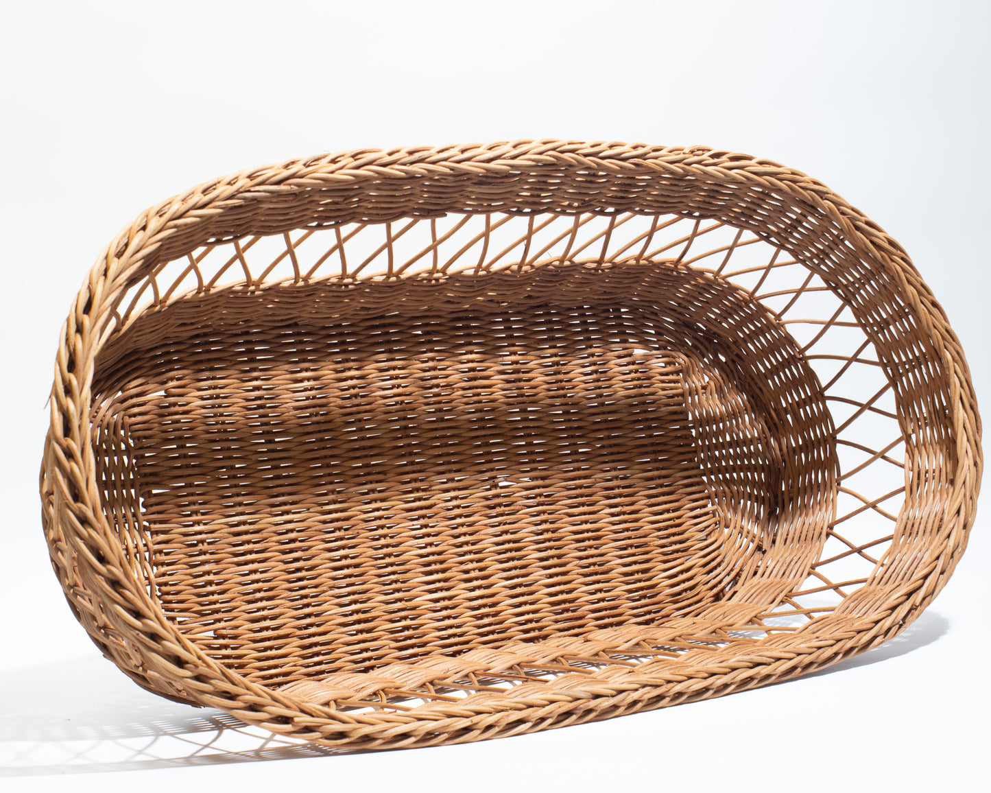 Large Handwoven Rattan Basket – Sturdy, Spacious & Naturally Beautiful