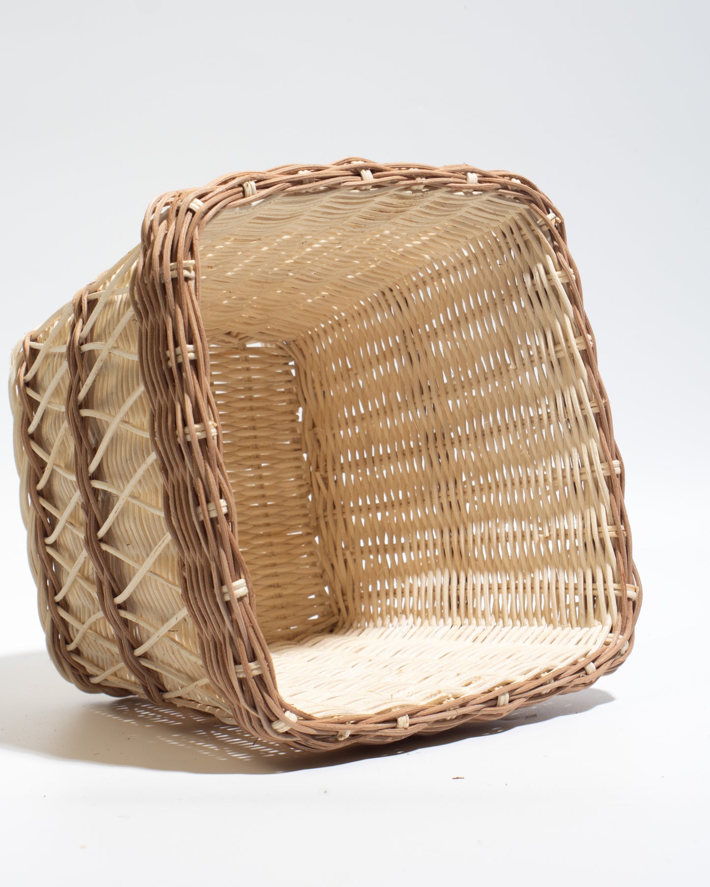 small Rattan basket The perfect size for flower arrangements, storing small items, toys, stationery, or accessories.
