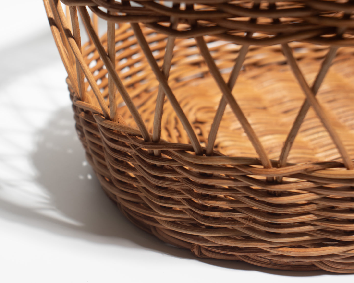 Large Handwoven Rattan Basket – Sturdy, Spacious & Naturally Beautiful