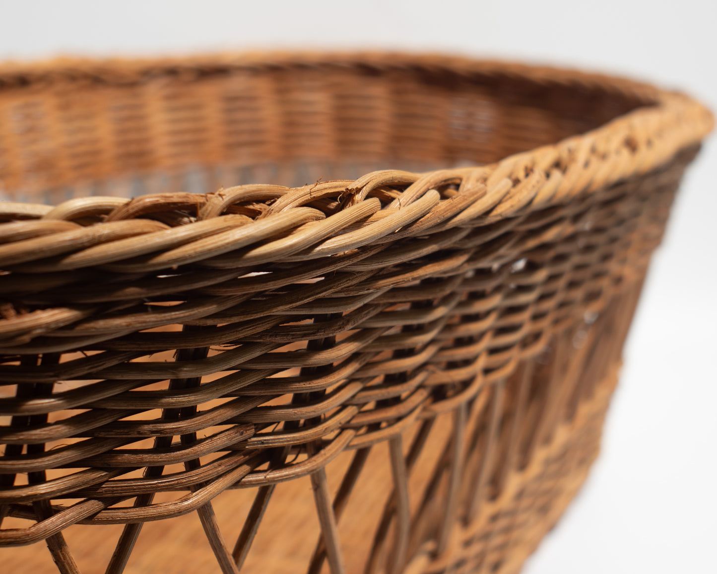 Large Handwoven Rattan Basket – Sturdy, Spacious & Naturally Beautiful