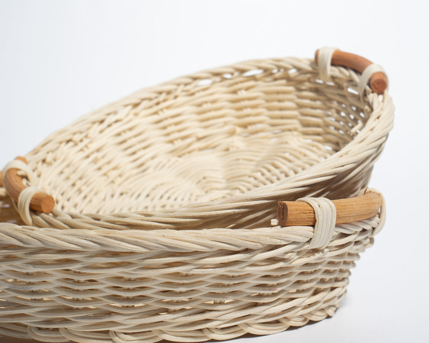 Round Handwoven Rattan Basket with Handles – Natural, Versatile & Handcrafted