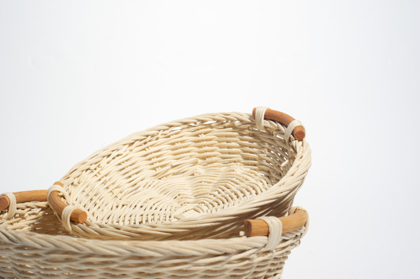 Round Handwoven Rattan Basket with Handles – Natural, Versatile & Handcrafted