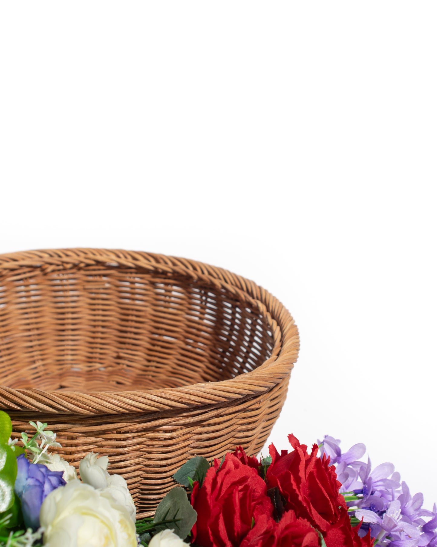 Handwoven rattan baskets for ideal Bread, fruits and vegetables, home decorations, badroom, kitchen