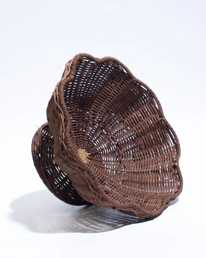 Handwoven Bamboo Tray with Iron Frame – Elegant Floral Design