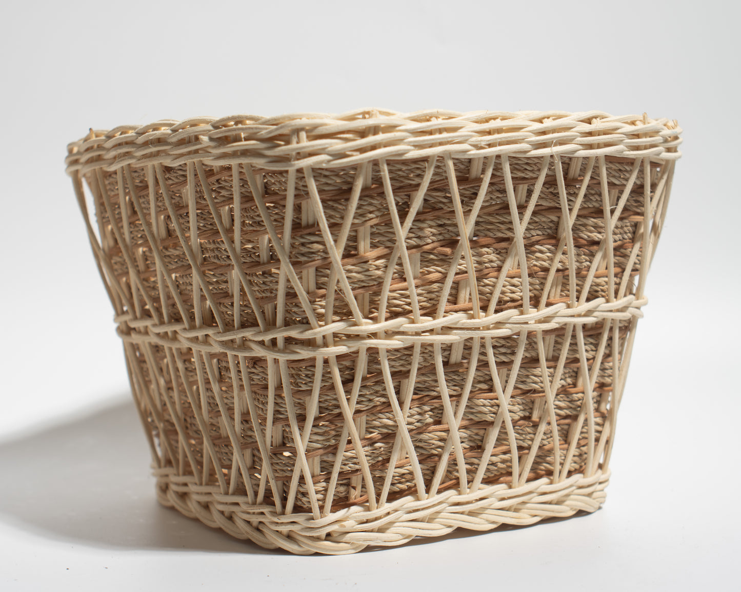 rattan basket he perfect size for flower arrangements, storing small items, toys, stationery, or accessories.
