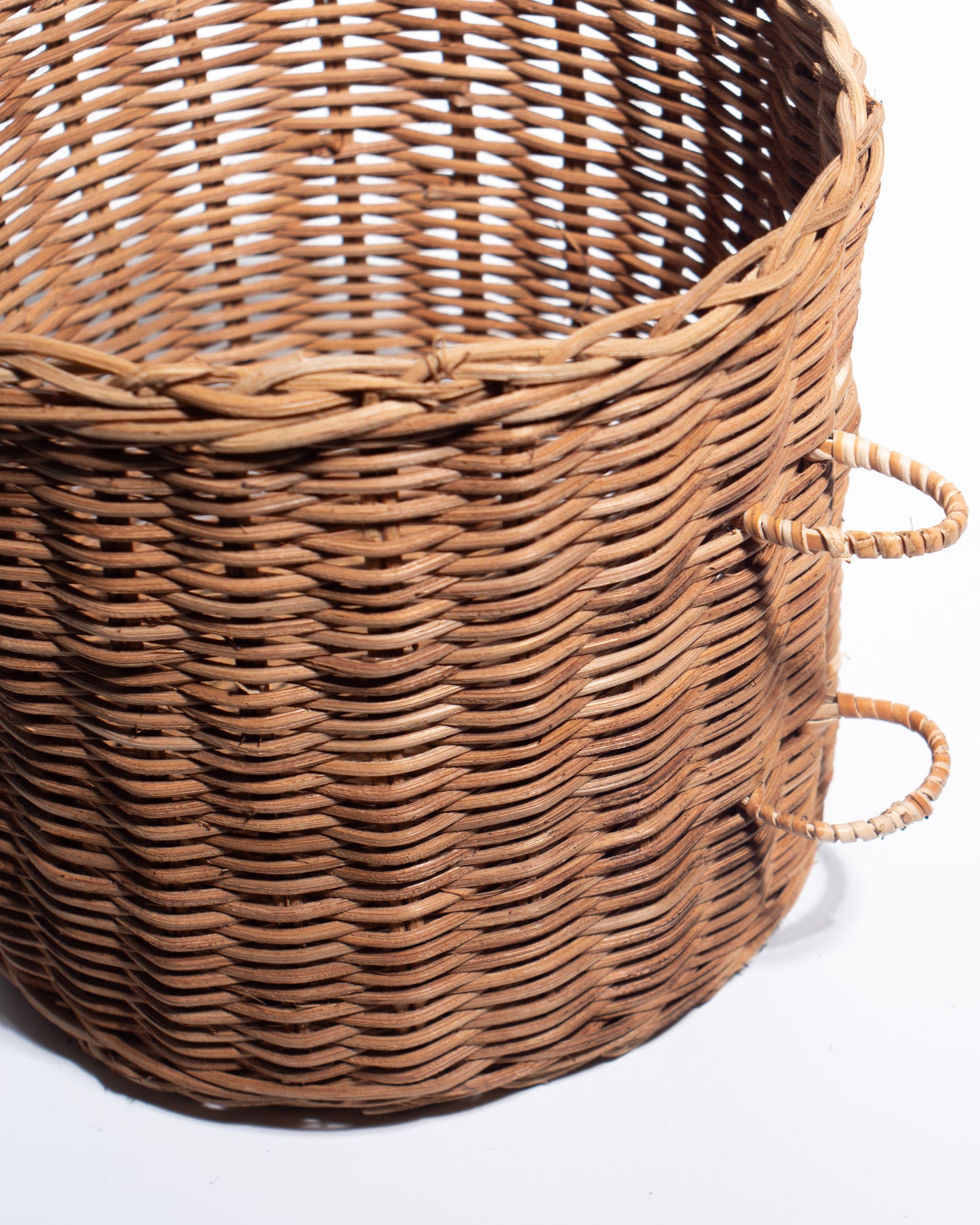 Round Handwoven Rattan Basket – Natural, Versatile &amp; Handcrafted
